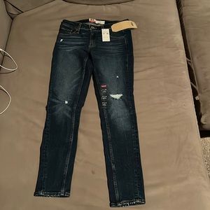 New Levi’s 711 Skinny Jeans